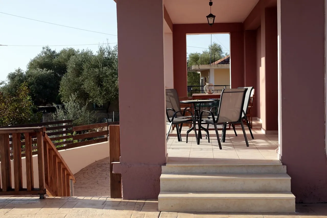 Ionian Balcony Apartment Lixouri