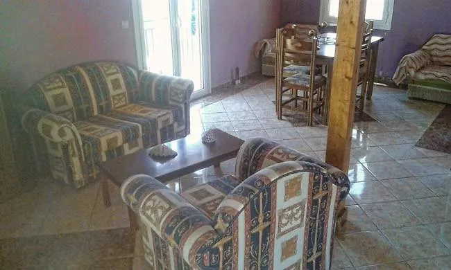 Ionian Balcony Apartment Lixouri